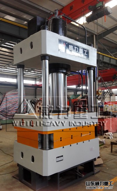 800噸粉末液壓機