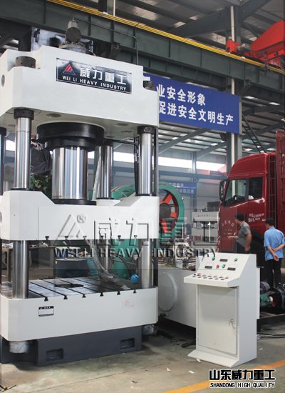 500噸液壓機車間