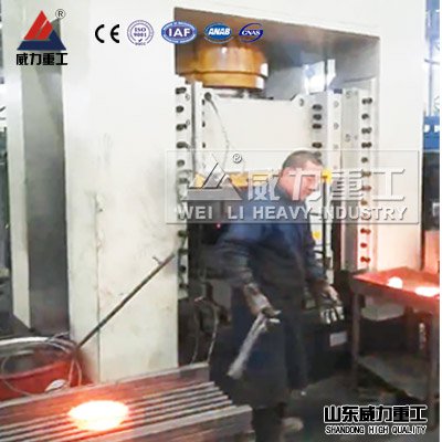 鍛壓設備:500噸框架式液壓 鍛壓設備:500噸框架式液壓