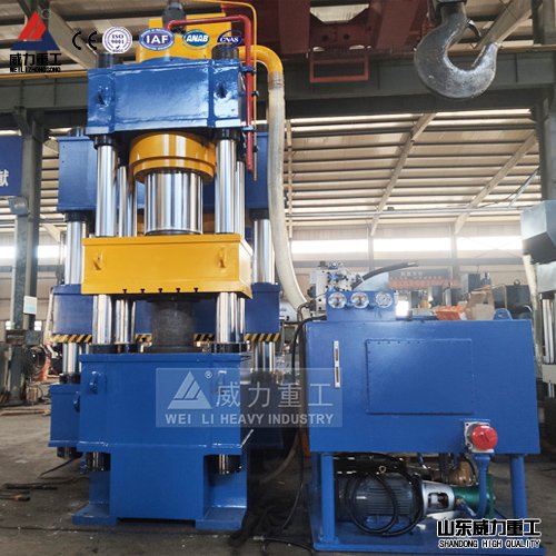 熱壓塑料模殼800噸液壓機(jī) 熱壓塑料模殼800噸液壓機(jī)