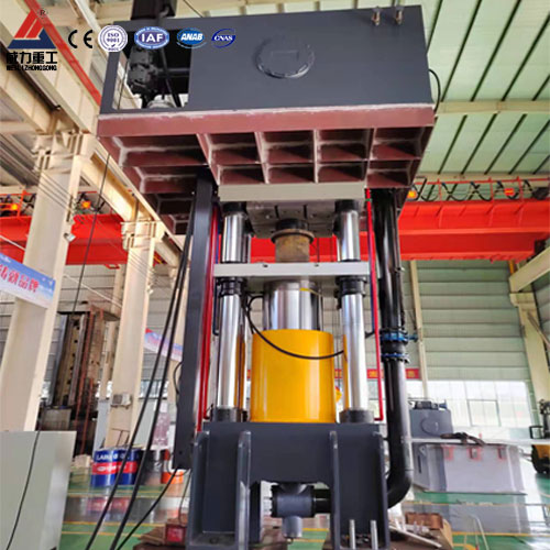 下頂式800噸四柱液壓機(jī)(特殊機(jī)型定制) 下頂式800噸四柱液壓機(jī)(特殊機(jī)型定制)