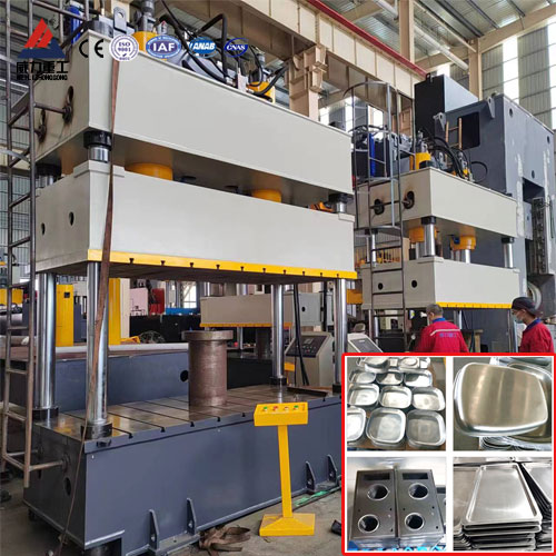 200噸四柱液壓機(jī)(2400mm*1200mm工作臺(tái)面) 200噸四柱液壓機(jī)(2400mm*1200mm工作臺(tái)面)