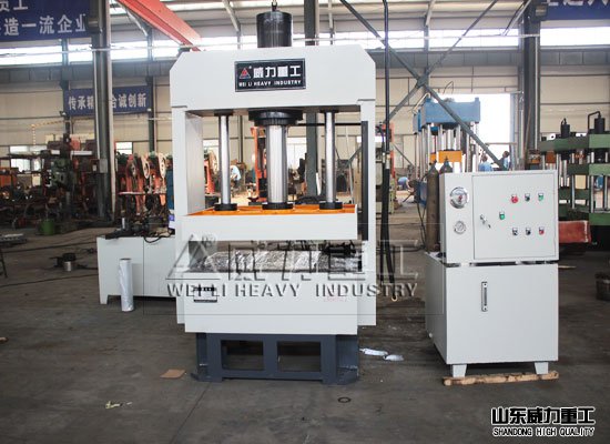 100噸龍門液壓機(jī)