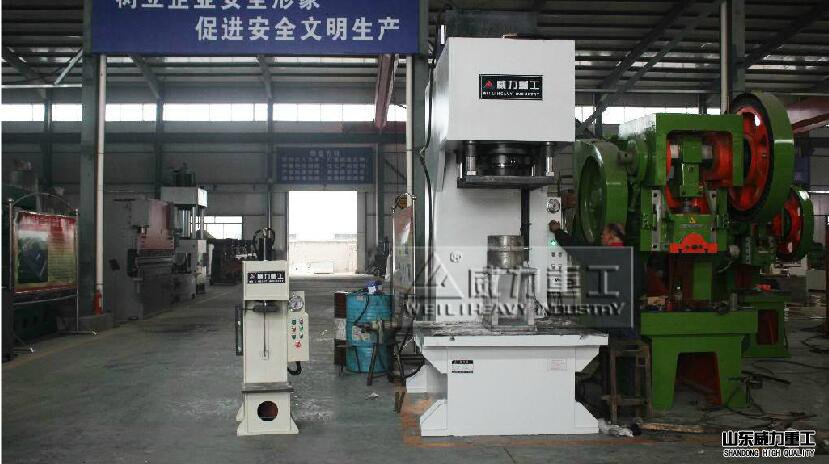 315噸單臂液壓機