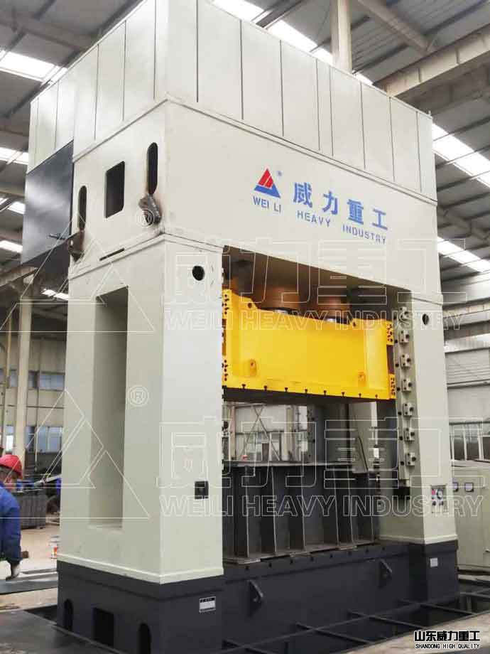 框架式液壓機圖片