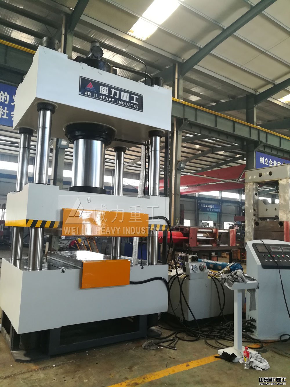 500噸四柱液壓機(jī)熱壓匣缽