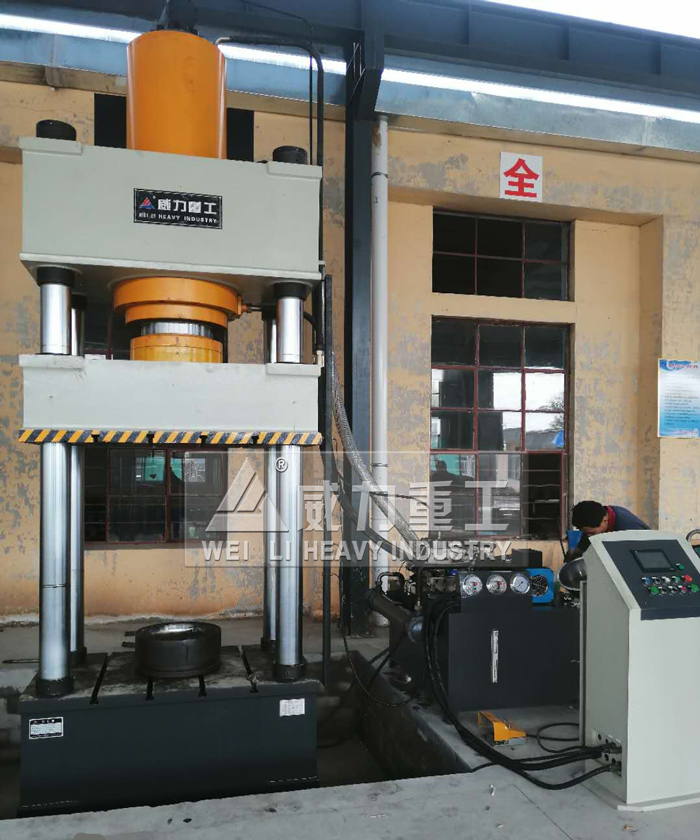 鍛造齒輪專用500噸四柱液壓機(jī)