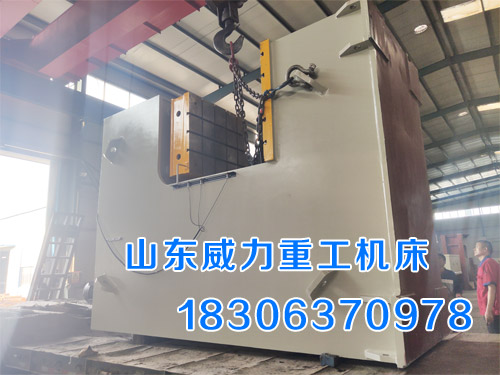 500噸單臂校正液壓機發(fā)貨