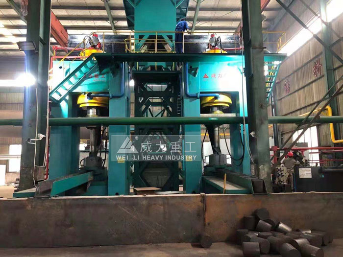 1600噸粒子鋼液壓機(jī)客戶(hù)現(xiàn)場(chǎng)