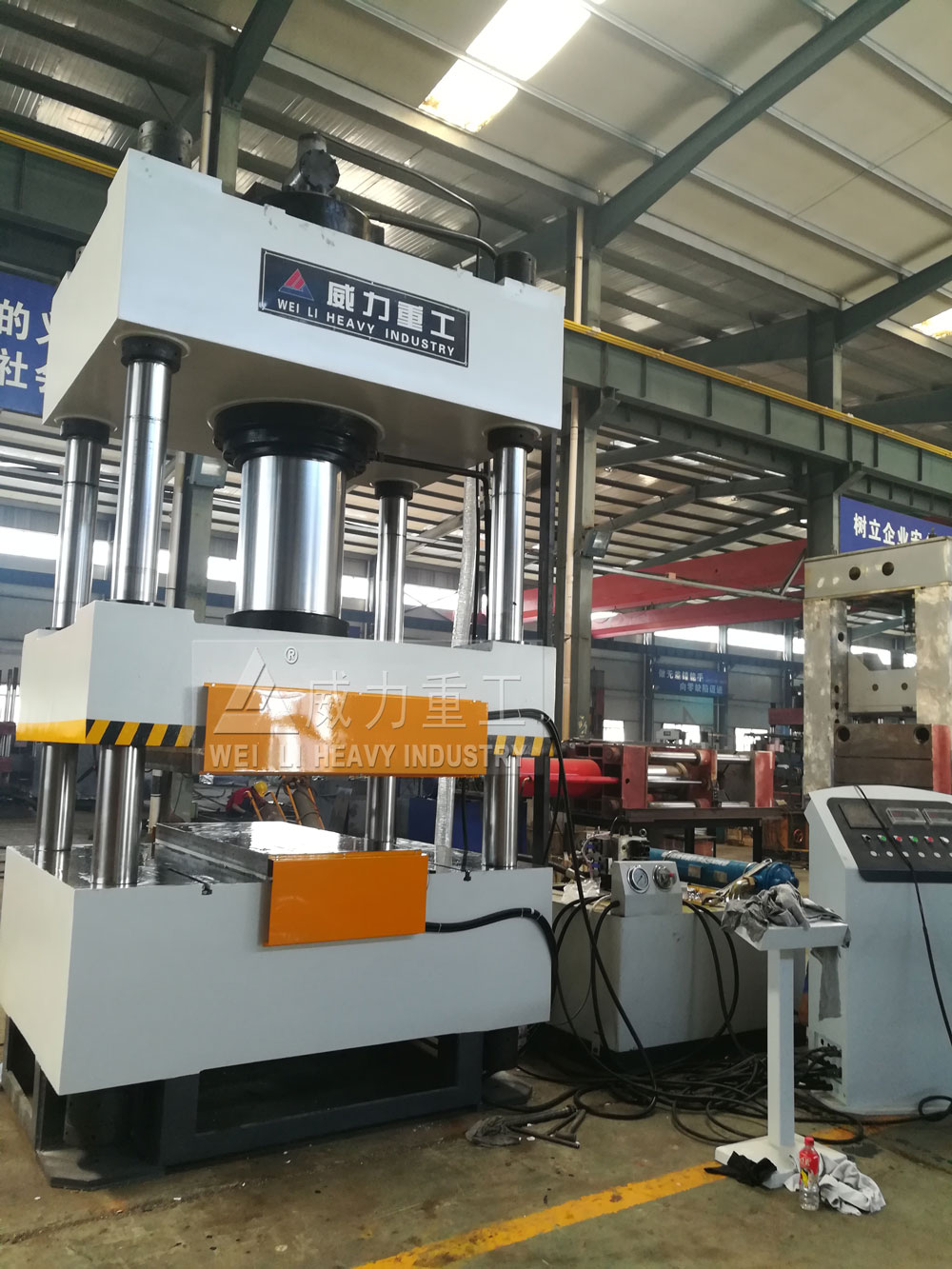 熱壓石英石水槽制品液壓機(jī)