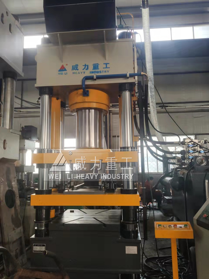 凈水劑粉末壓塊機