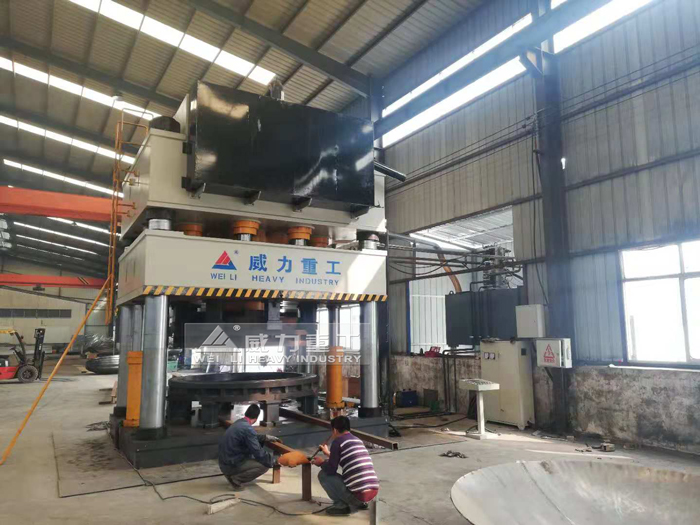 山東威力重工拉伸封頭專用液壓機