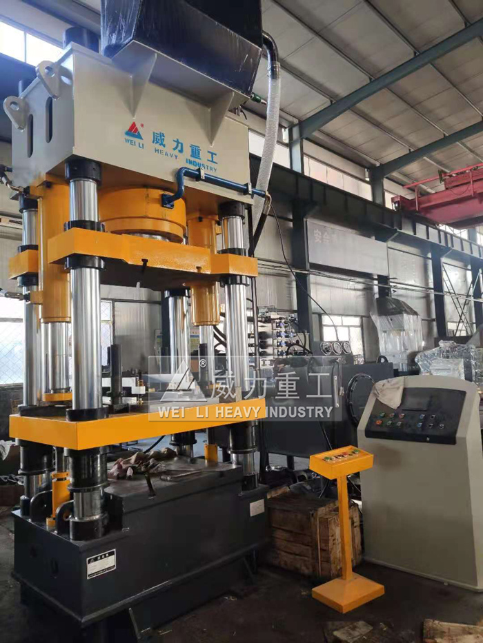 山東威力重工配重塊壓塊液壓機廠家