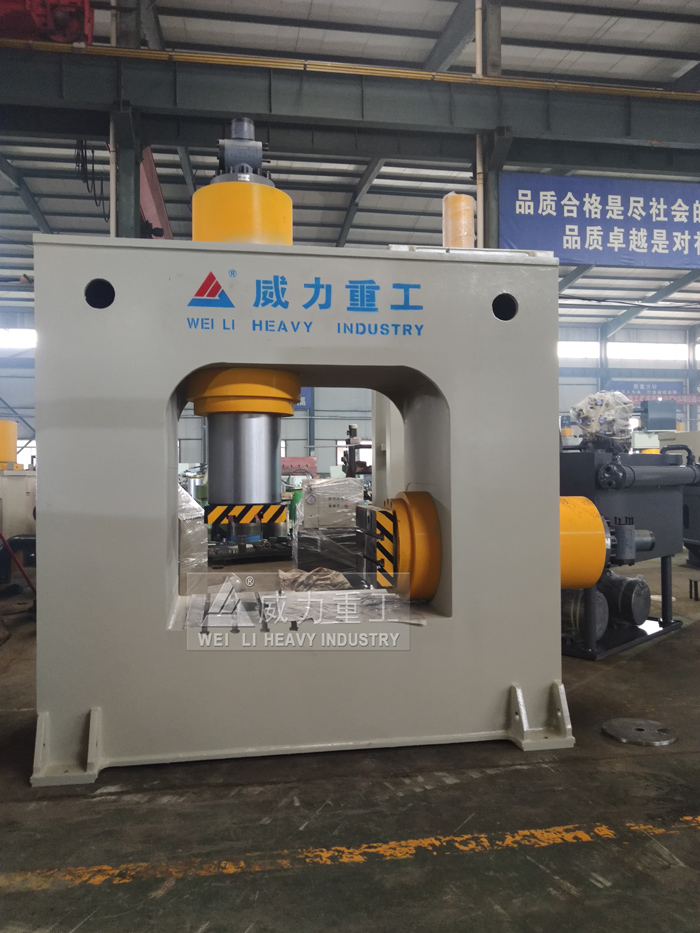 山東威力重工鍛造液壓機