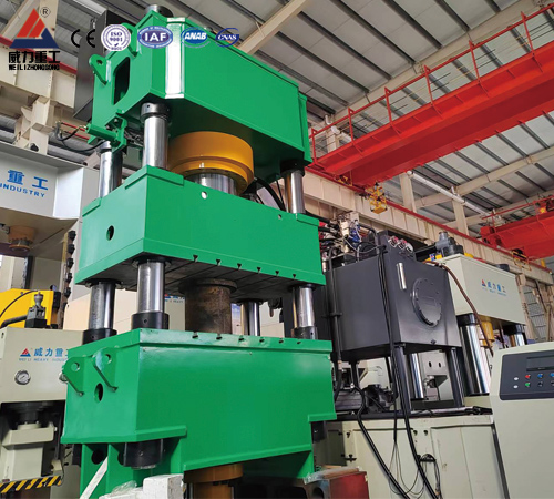 四柱結(jié)構(gòu)汽車配件液壓機(jī)