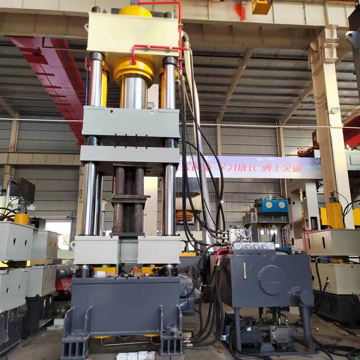 800噸四梁四柱液壓機（匣缽生產設備）